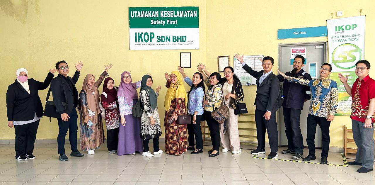DELEGATION FACULTY OF PHARMACY USU VISITS SEVERAL UNIVERSITIES, HOSPITALS AND PHARMACEUTICAL INDUSTRIES IN MALAYSIA